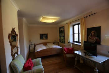 Haus Wartenberg,Attersee>>Anif,2 star