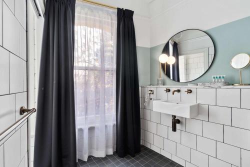 hotel harry ascend hotel collection