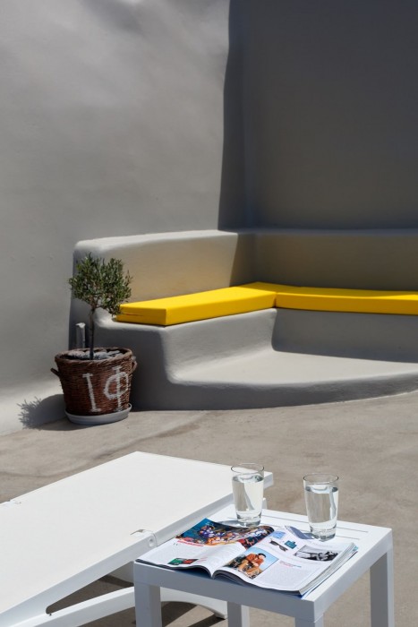 luna santorini suites