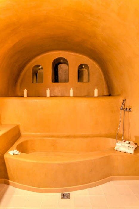 luna santorini suites