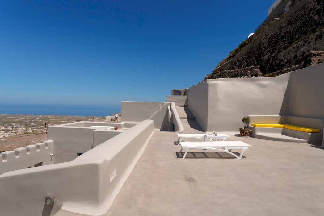 luna santorini suites