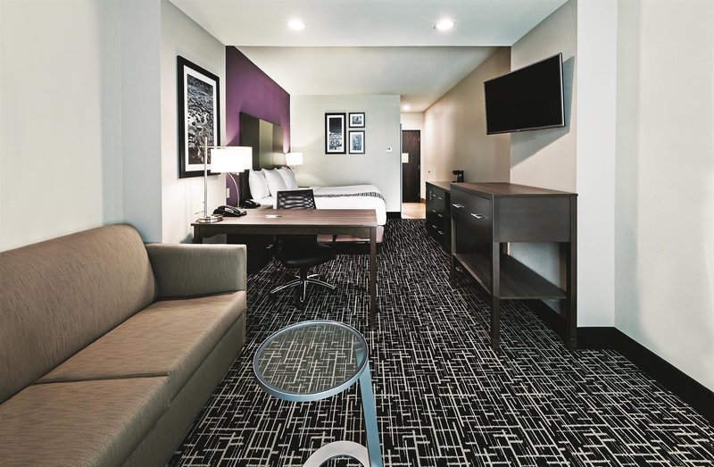 la quinta inn and suites by wyndham claremore