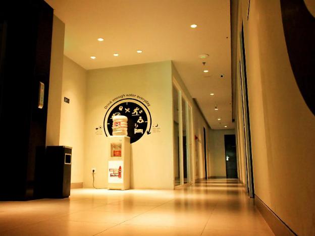 cleo hotel basuki rahmat surabaya