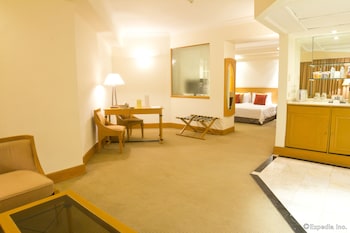 the heritage hotel manila