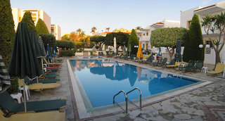 nikolas villas apartments