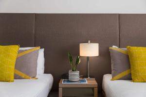 Atura Dandenong,Cranbourne>>Aireys Inlet,5 star