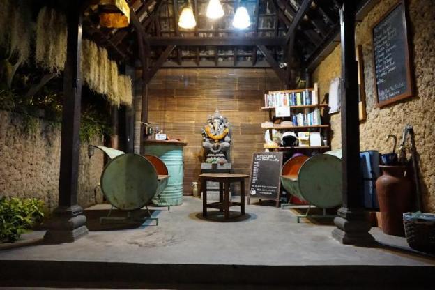 louto dmell guesthouse and villa