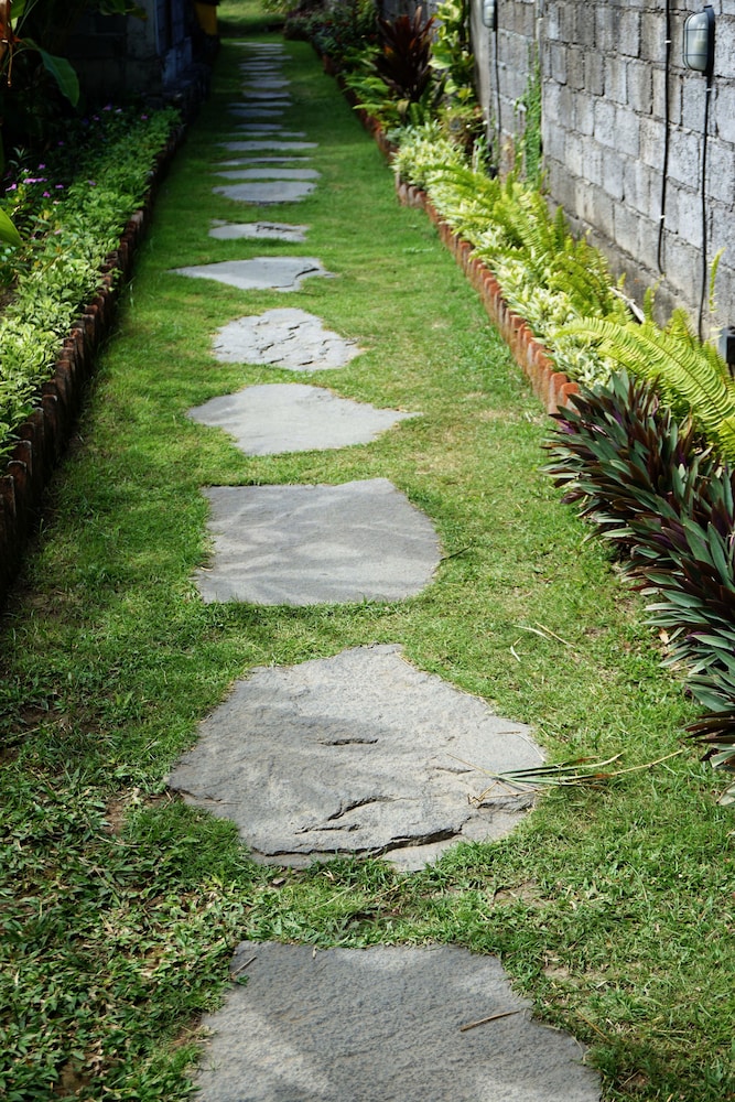 louto dmell guesthouse and villa