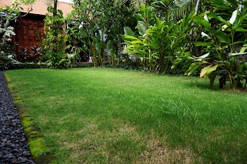 louto dmell guesthouse and villa