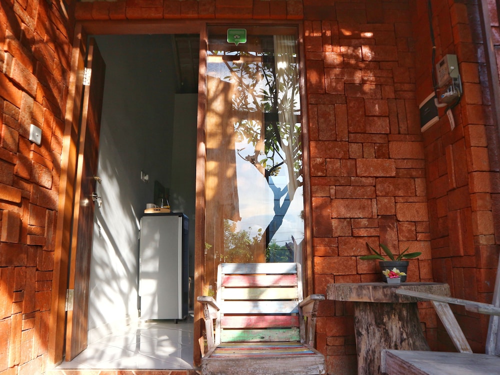 louto dmell guesthouse and villa