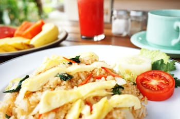 louto dmell guesthouse and villa