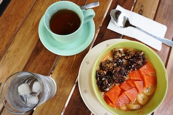 louto dmell guesthouse and villa