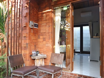 louto dmell guesthouse and villa