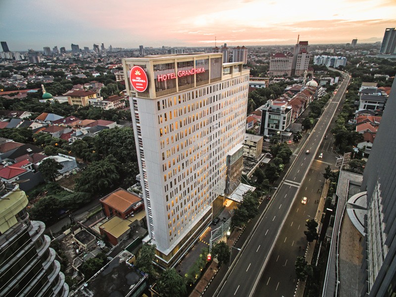 hotel grandhika iskandarsyah