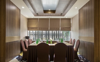 hotel grandhika iskandarsyah