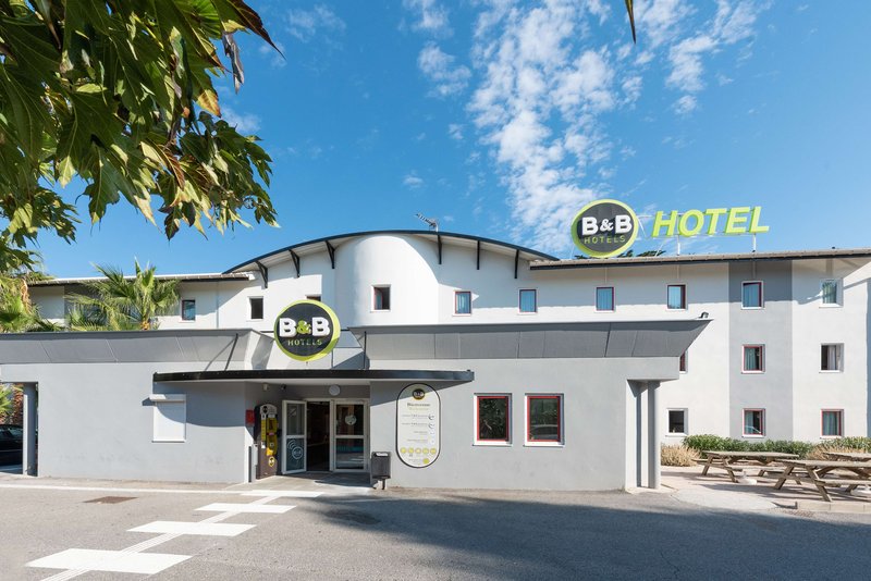 bandb hotel villeneuve loubet plage