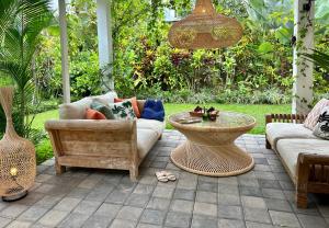 the white villas ubud