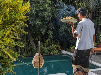 the white villas ubud