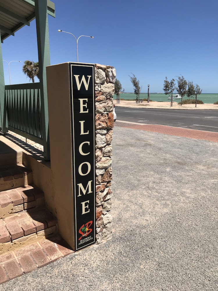 shark bay seafront apartments