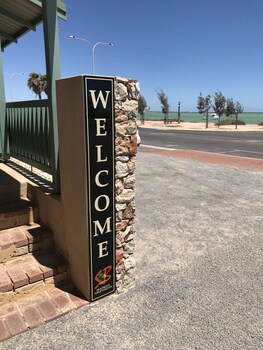shark bay seafront apartments