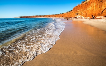 shark bay seafront apartments