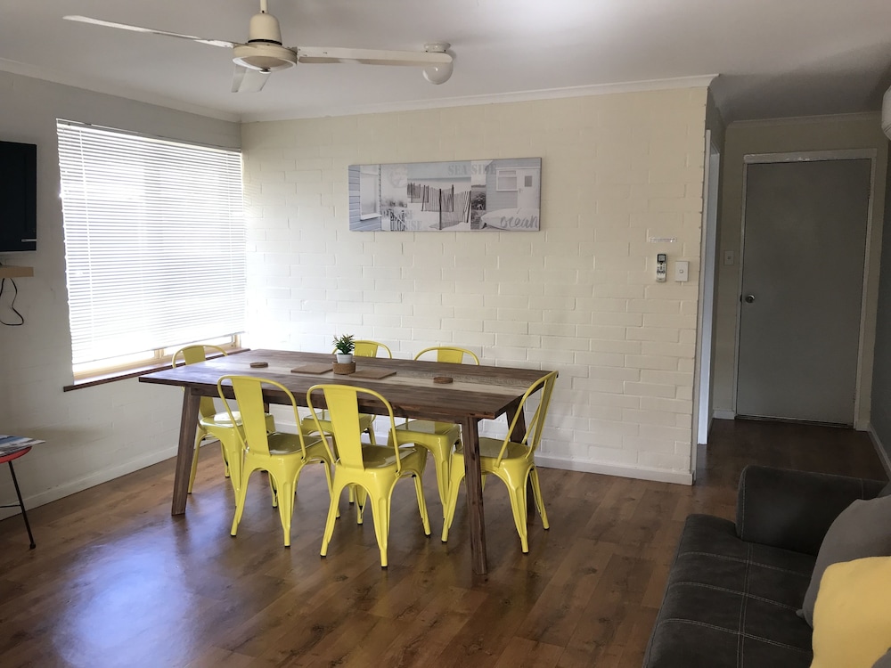 shark bay seafront apartments