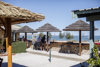 shark bay seafront apartments