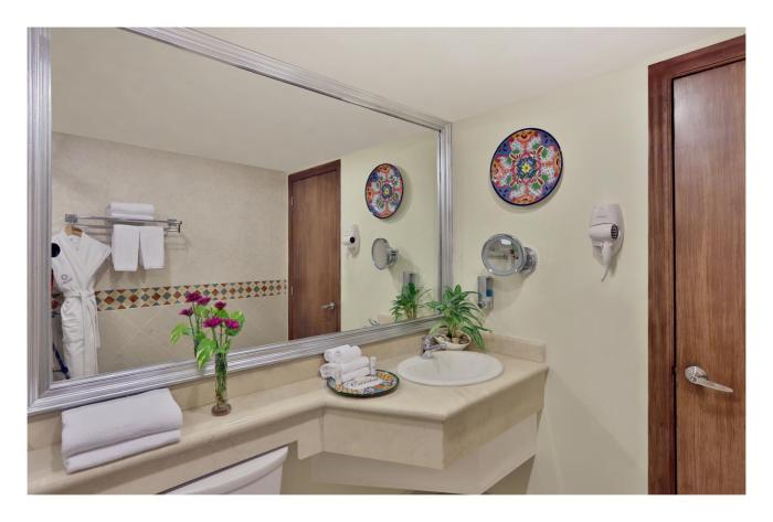 adhara hacienda cancun