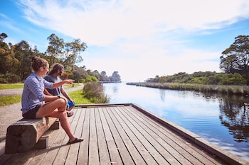 lorne foreshore caravan park