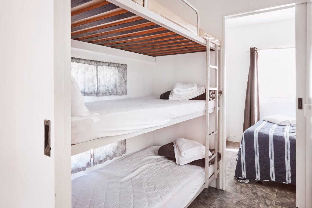 lorne foreshore caravan park