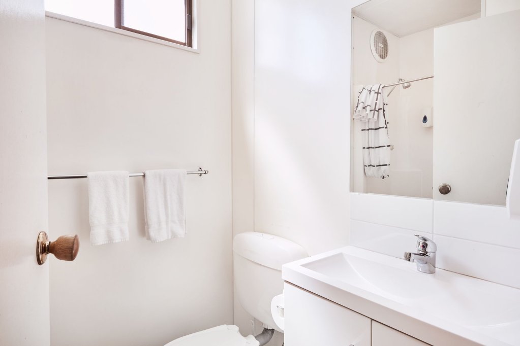 lorne foreshore caravan park