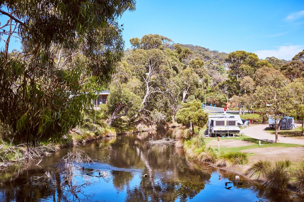 lorne foreshore caravan park