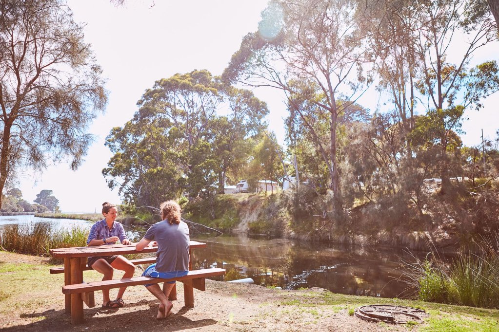 Lorne Foreshore Caravan Park,Surf Coast>>Lorne,2 star