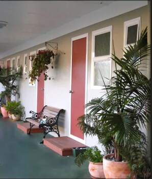 Buller Court On Palmerston,Carters Beach>>Buller,4.5 star