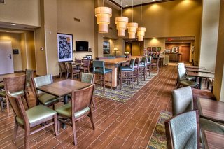 Hampton Inn & Suites Rochester/Henrietta,Monroe>>Henrietta,3 star