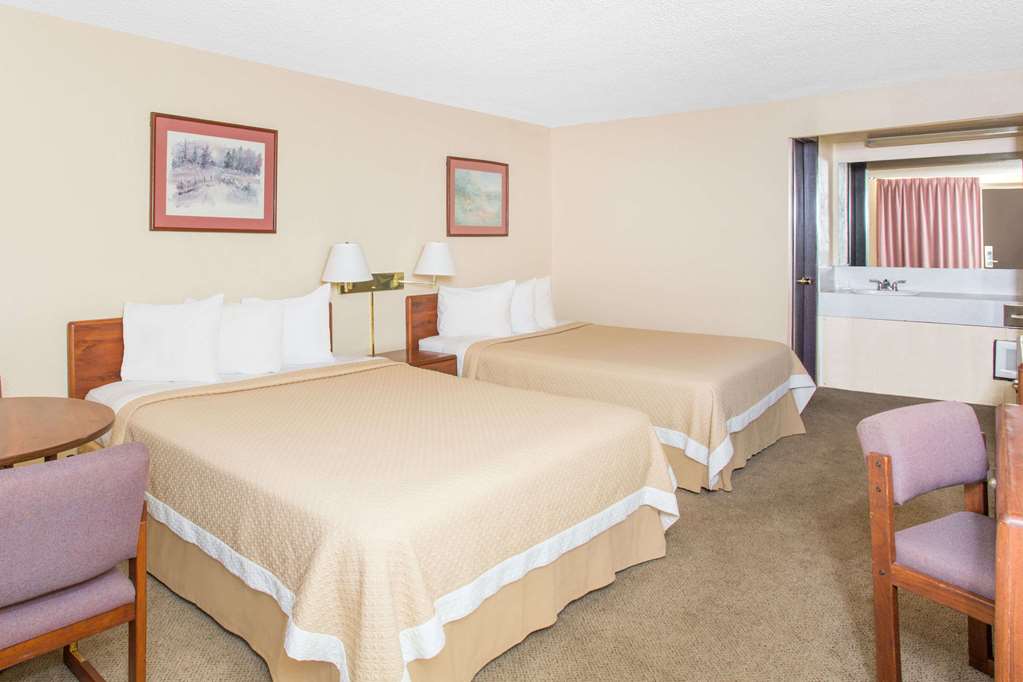 baymont by wyndham rock springs