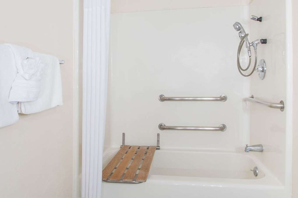 baymont by wyndham rock springs