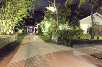 villa shade