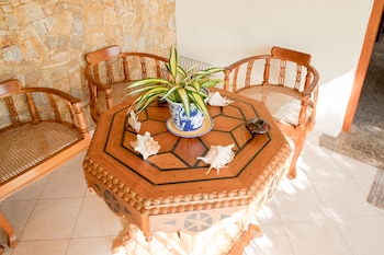 Villa Shade,Kimbulapitiya>>Gampaha,3 star