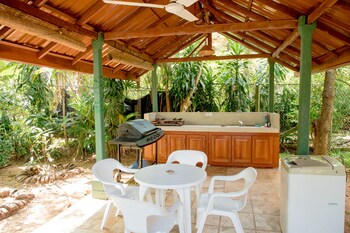 villa shade