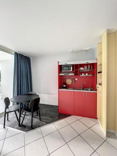 le domaine anse marcel beach resort