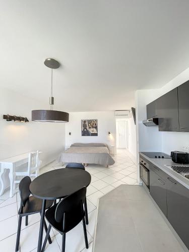 le domaine anse marcel beach resort
