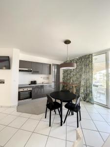 le domaine anse marcel beach resort