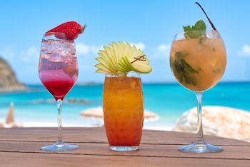 le domaine anse marcel beach resort