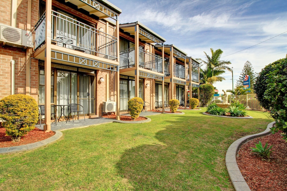town beach motor inn port macquarie