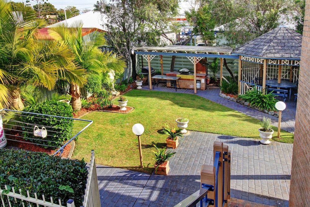 town beach motor inn port macquarie