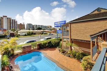 town beach motor inn port macquarie
