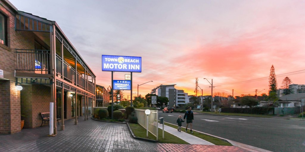 town beach motor inn port macquarie