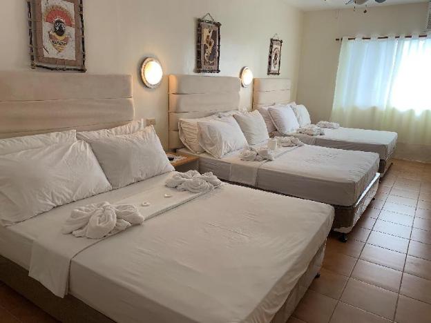 fat jimmys resort boracay