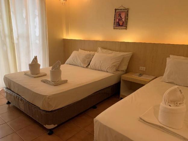 fat jimmys resort boracay